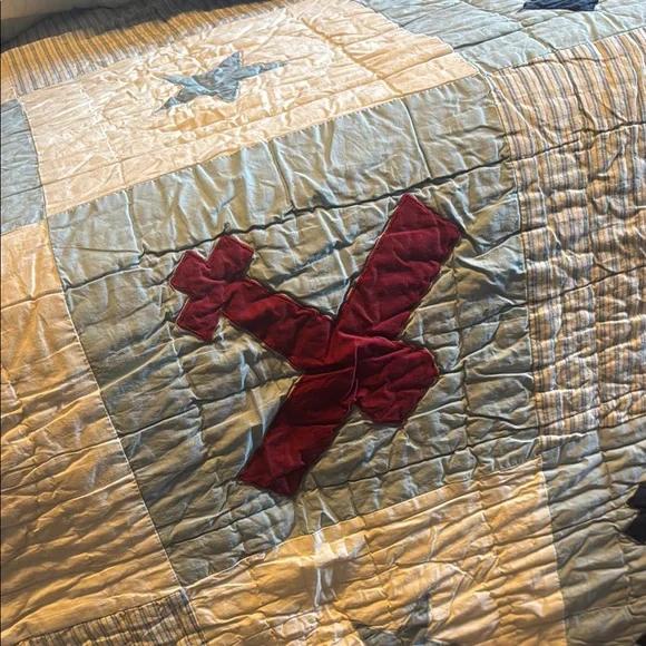 Blue and Red Airplane Quilt with Textured Patchwork - Picture 6 of 6